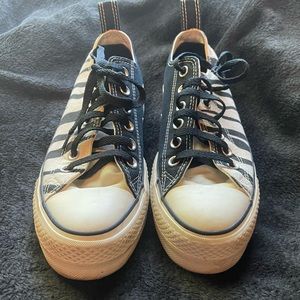 Selling converse custom made SIZE 7.5 WOMEN